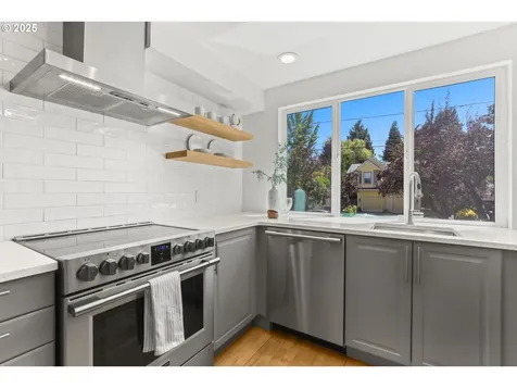 547 S Florida Street Portland OR 97219