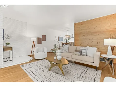 547 S Florida Street Portland OR 97219