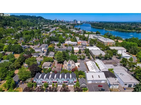 547 S Florida Street Portland OR 97219