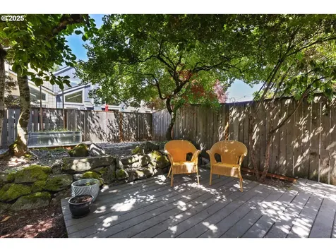 547 S Florida Street Portland OR 97219