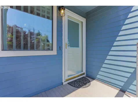 547 S Florida Street Portland OR 97219