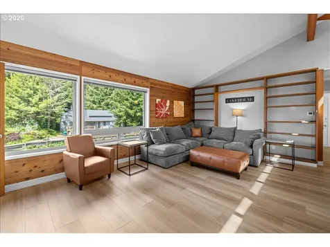 1253 NE East Lagoon Drive Lincoln City OR 97367