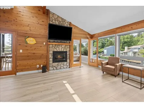 1253 NE East Lagoon Drive Lincoln City OR 97367