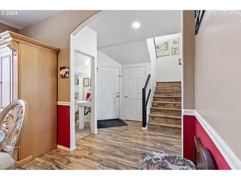 617 Street Charles Street Eugene OR 97402
