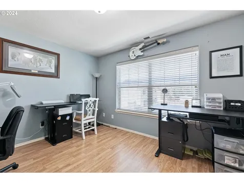 617 Street Charles Street Eugene OR 97402