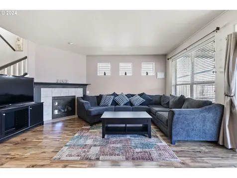 617 Street Charles Street Eugene OR 97402