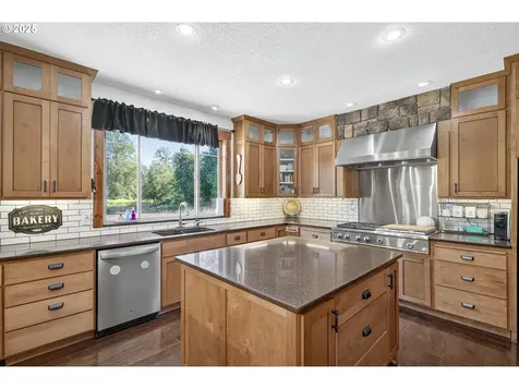 15047 S Macksburg Road Molalla OR 97038