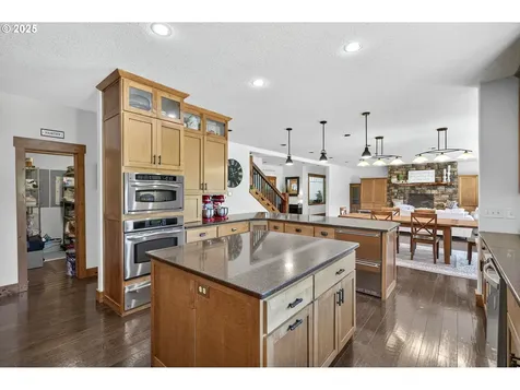 15047 S Macksburg Road Molalla OR 97038