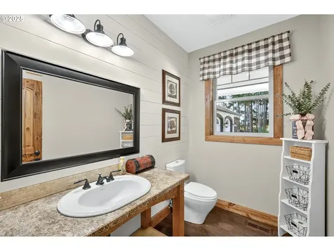 15047 S Macksburg Road Molalla OR 97038