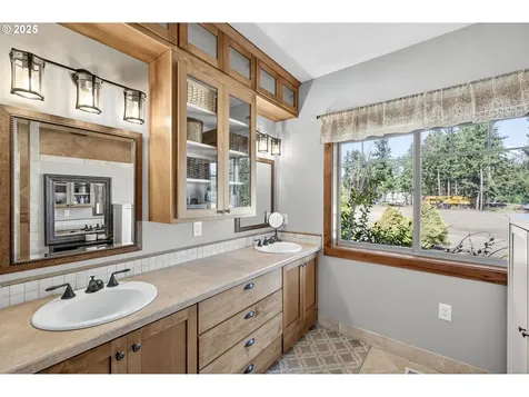 15047 S Macksburg Road Molalla OR 97038