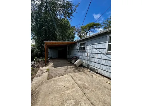 1215 NE Irvine Street Mcminnville OR 97128