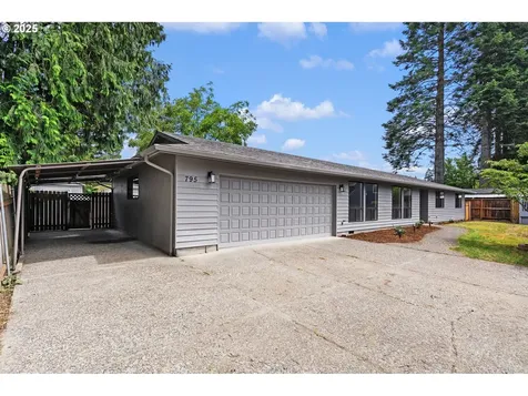 795 H Street Washougal WA 98671
