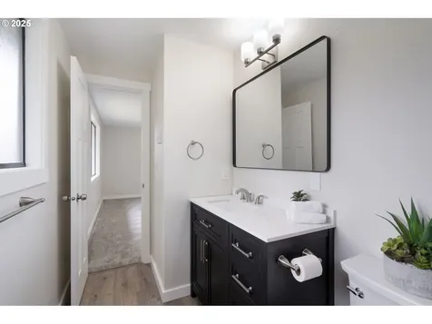 795 H Street Washougal WA 98671