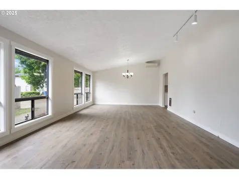 795 H Street Washougal WA 98671