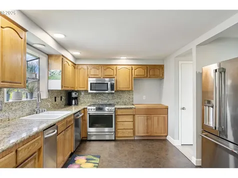 21629 NE Lachenview Lane Fairview OR 97024