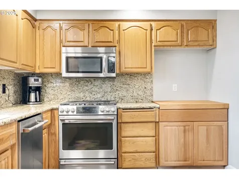 21629 NE Lachenview Lane Fairview OR 97024