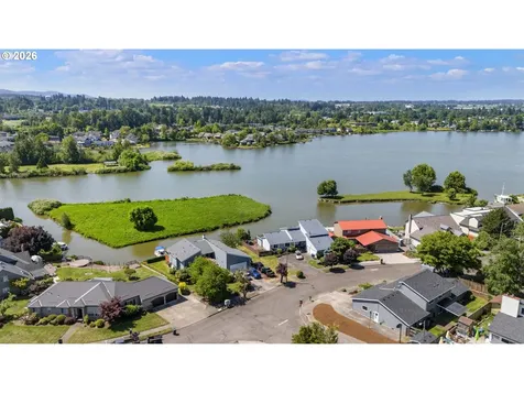 21629 NE Lachenview Lane Fairview OR 97024