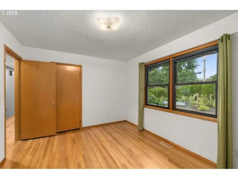 10317 SE Harrison Street Portland OR 97216