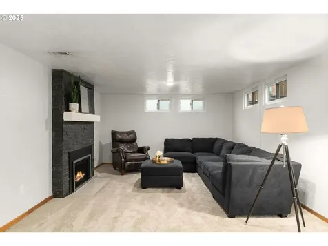 10317 SE Harrison Street Portland OR 97216