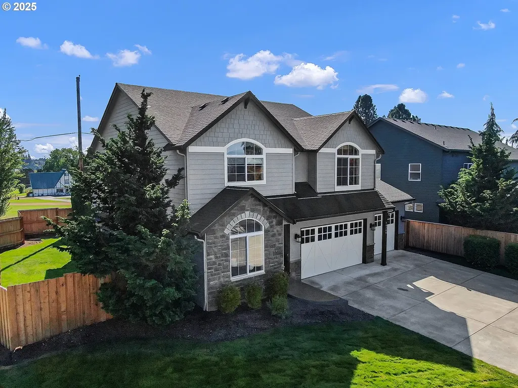 14300 NW 25th Court Vancouver WA 98685