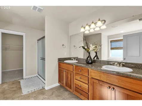 14300 NW 25th Court Vancouver WA 98685