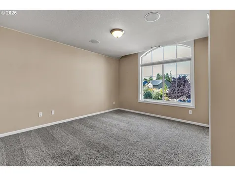 14300 NW 25th Court Vancouver WA 98685