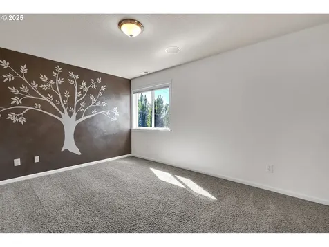 14300 NW 25th Court Vancouver WA 98685
