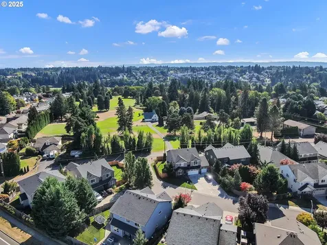 14300 NW 25th Court Vancouver WA 98685