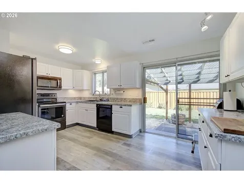 9802 NE 58th Street Vancouver WA 98662