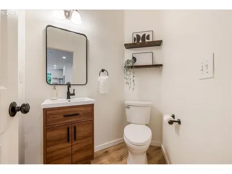 9174 SW Waverly Drive Portland OR 97224