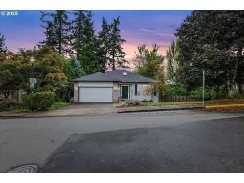9174 SW Waverly Drive Portland OR 97224