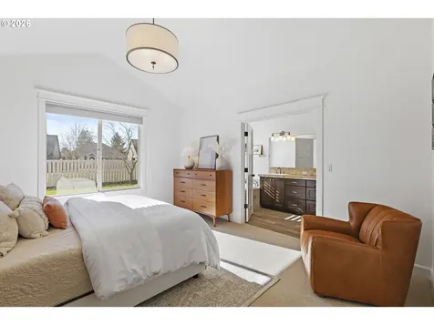 462 Turnberry Avenue Woodburn OR 97071