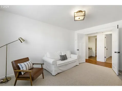 462 Turnberry Avenue Woodburn OR 97071