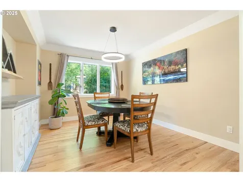 30946 SW River Lane Road West Linn OR 97068
