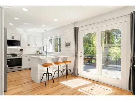30946 SW River Lane Road West Linn OR 97068
