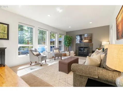 30946 SW River Lane Road West Linn OR 97068