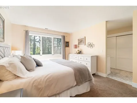 30946 SW River Lane Road West Linn OR 97068