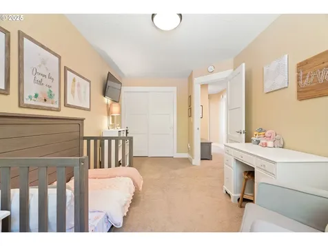 30946 SW River Lane Road West Linn OR 97068