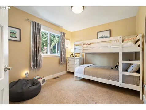 30946 SW River Lane Road West Linn OR 97068