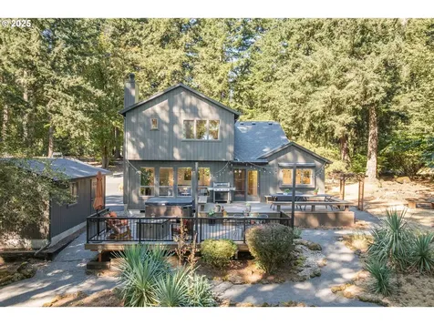 30946 SW River Lane Road West Linn OR 97068