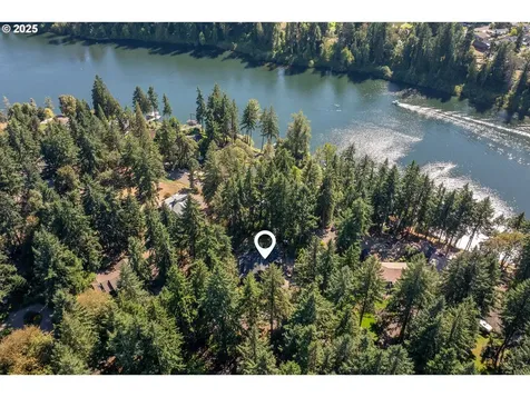 30946 SW River Lane Road West Linn OR 97068
