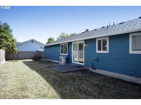 3803 Peppertree Drive Eugene OR 97402