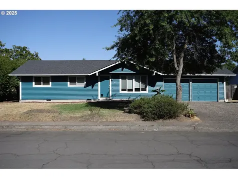 3803 Peppertree Drive Eugene OR 97402