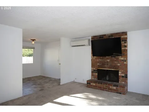 3803 Peppertree Drive Eugene OR 97402