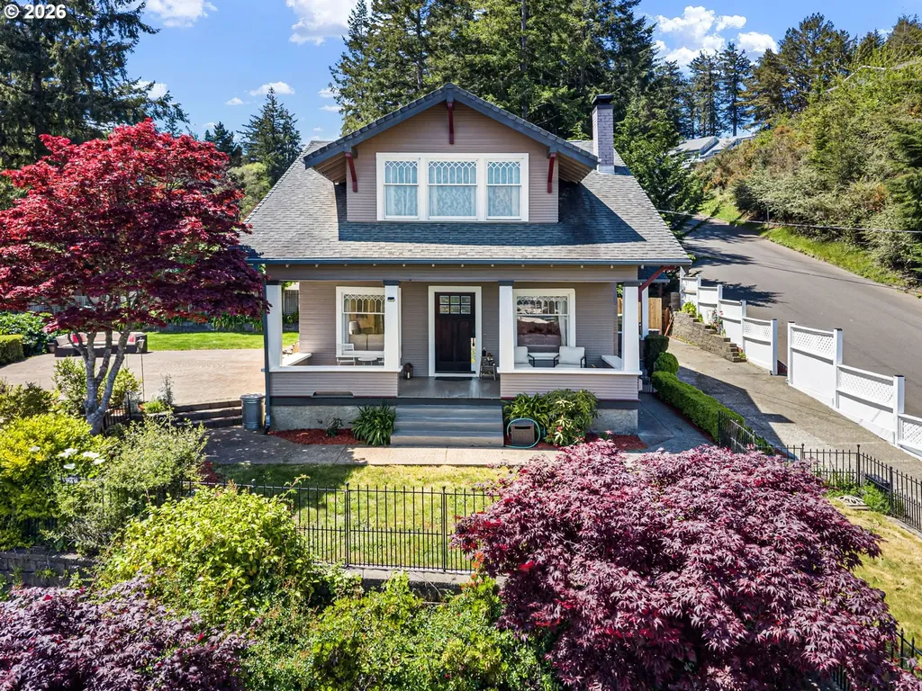 525 Park Avenue Coos Bay OR 97420