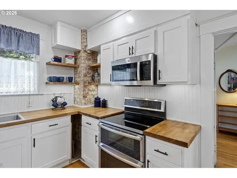525 Park Avenue Coos Bay OR 97420