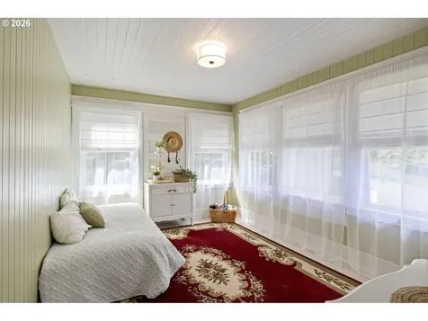 525 Park Avenue Coos Bay OR 97420