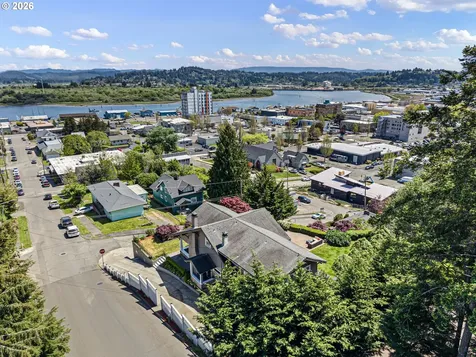 525 Park Avenue Coos Bay OR 97420