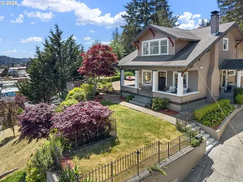 525 Park Avenue Coos Bay OR 97420
