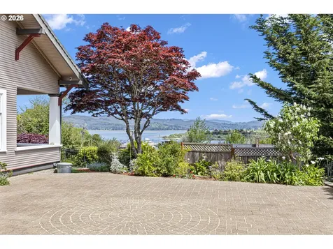 525 Park Avenue Coos Bay OR 97420